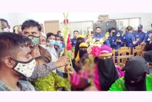 সুনামগঞ্জে ৫০ দম্পতির সংসারে সুখপাখি ফেরালেন আদালত