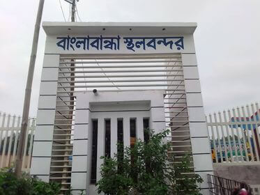 বাংলাবান্ধা স্থলবন্দর দিয়ে বাংলাদেশি নাগরিকদের ভারতে যাতায়াতে আর কোন অসুবিধা নেই