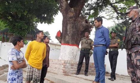 তেতুলিয়ায় মহানন্দা নদীতে  টাস্কফোর্স অভিযান