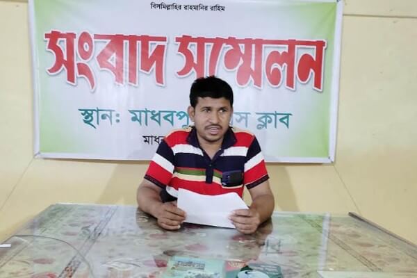 মাধবপুরে স্ত্রীর বিরুদ্ধে স্বামীর সংবাদ সম্মেলন