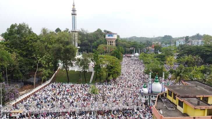 সিলেটের শাহী ঈদগাহে মুসল্লিদের ঢল