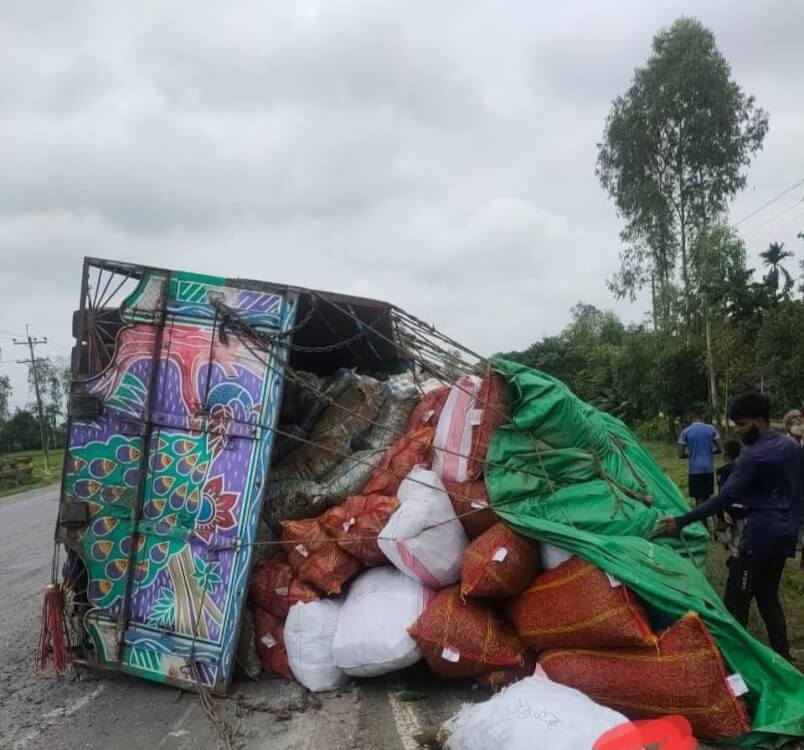 হবিগঞ্জে সড়ক দুর্ঘটনায় সবজি ব্যবসায়ী নিহত