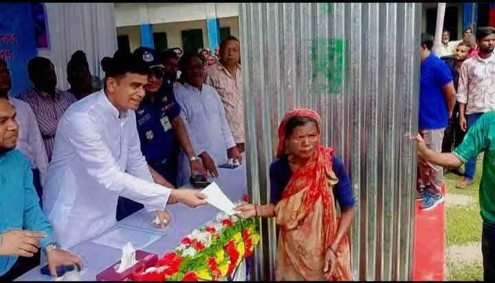 দলীয় পরিচয় কিংবা ধর্ম দেখে নয় প্রকৃত ক্ষতিগ্রস্তরাই ত্রান সহায়তা পাবে : পানিসম্পদ প্রতিমন্ত্রী