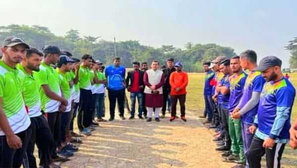 সুনামগঞ্জের শান্তিগঞ্জ উপজেলার ডুংরিয়ায় বর্ণিল আয়োজনে তরুণ ক্লাবের প্রিমিয়ার লিগের উদ্বোধন
