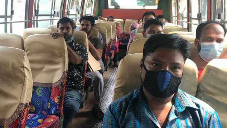 দেশে ফের করোনাভাইরাস সংক্রমণ বৃদ্ধির আশঙ্কায় ‘বাস, ট্রেন ও লঞ্চে অর্ধেক যাত্রী বহনের সিদ্ধান্ত’