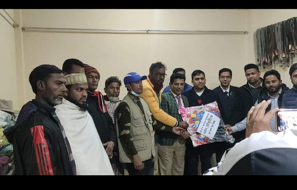 নবীগঞ্জে সাংবাদিক ফয়জুল ইসলাম চৌধুরী নয়নকে ফুলেল শুভেচ্ছা