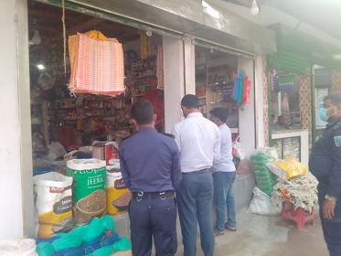 তেতুলিয়ায় বেশী দামে পন্য বিক্রির দায়ে ৪ প্রতিষ্ঠানকে ভ্রাম্যমান আদালতের অর্থদণ্ড প্রদান