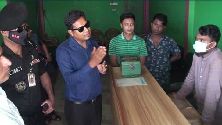 ৫ টিকিট কাউন্টারকে অর্থদণ্ড