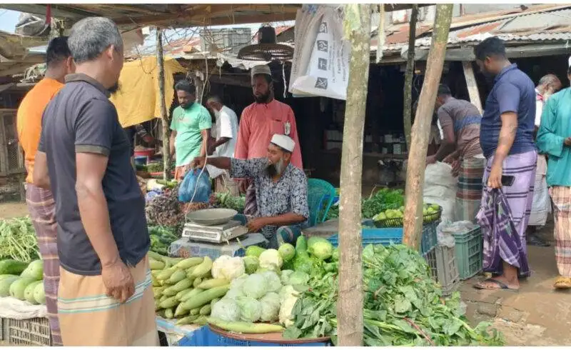 নবীগঞ্জে সবজির দাম আকাশছোঁয়া সাধারণ মানুষের নাভিশ্বাস।