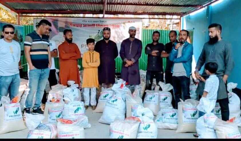 কুলাউড়ায় প্রবাসী ইউএসএ চ্যারিটি ফর বাংলাদেশের পক্ষ থেকে ইফতার সামগ্রী বিতরণ