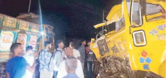 হবিগঞ্জে  বাস ও  ট্রাকের সংঘর্ষে নিহত ১