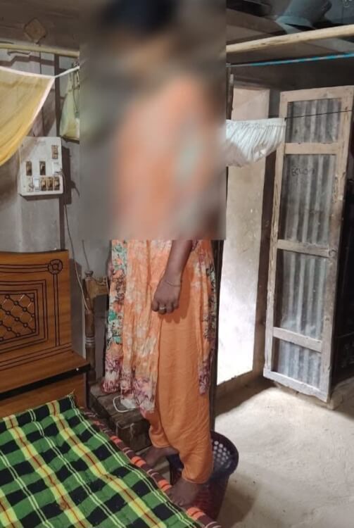 হবিগঞ্জে  গৃহবধূর ঝুলন্ত মরদেহ উদ্ধার