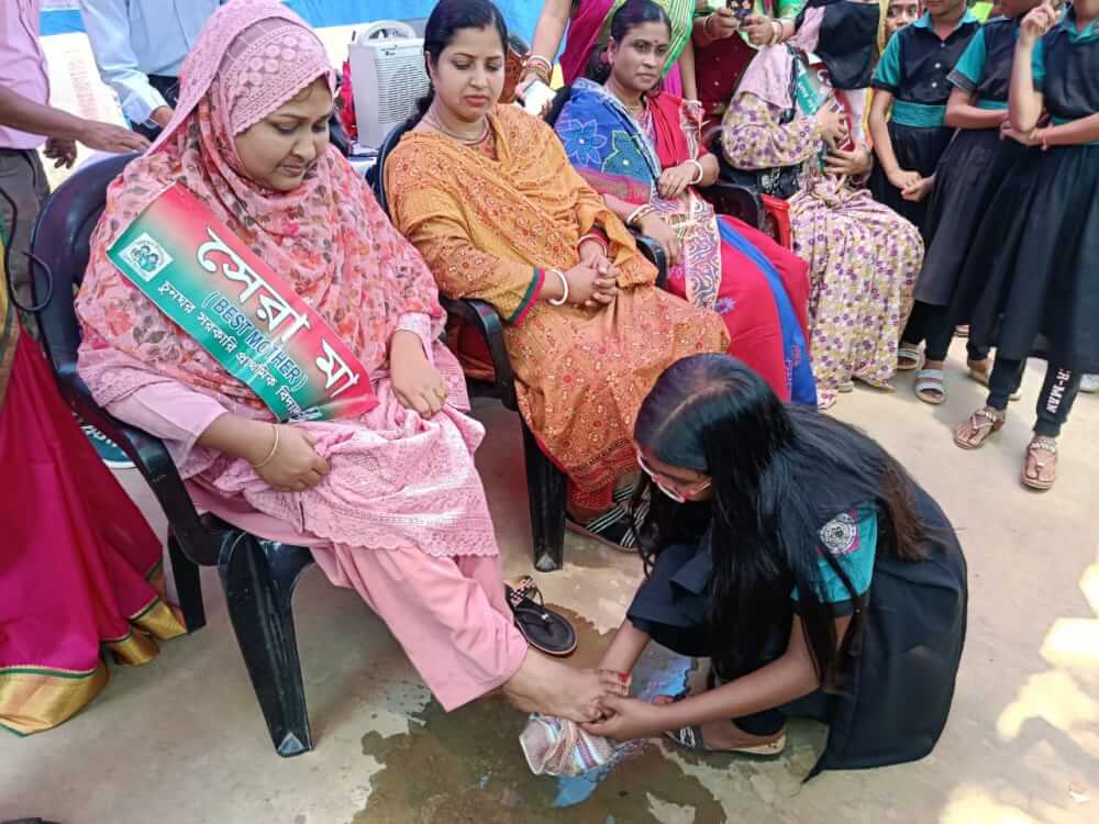 কুলাউড়ায় হাছনা-মমতাজ ফাউন্ডেশনের উদ্যোগে ‘বিশ্ব মা দিবস’ উদযাপন