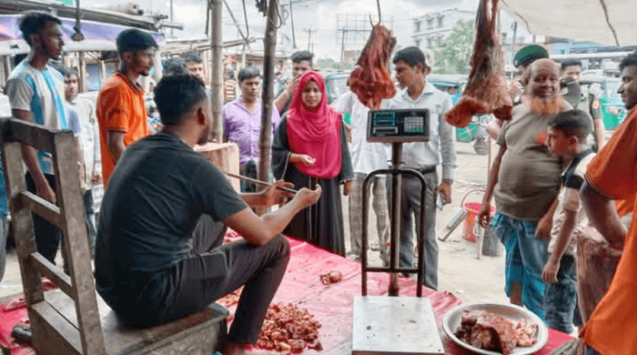 হবিগঞ্জে অস্বাস্থ্যকর পরিবেশে মাংস বিক্রি ৪ ব্যবসায়ীকে জরিমানা