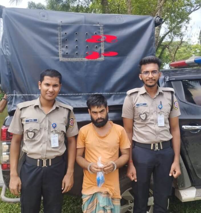 হবিগঞ্জে ইয়াবাসহ মাদক ব্যবসায়ী গ্রেফতার