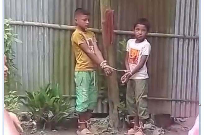 আটোয়ারী উপজেলা দুই শিশু গাছে বেঁধে নির্যাতন : ভিডিও ছড়িয়ে পড়ায় জনমনে তীব্র গতিতে প্রতিবাদ