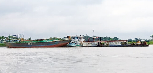 নবীগঞ্জের কুশিয়ারা নদীর তীরবর্তী মানুষ আতঙ্কে,  ভেঙ্গে যেতে পারে উভয় তীরের গুরুত্বপূর্ণ স্থাপনা