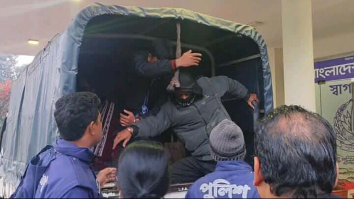 পঞ্চগড়ে ডিভাইসসহ নারী পরীক্ষার্থী আটক