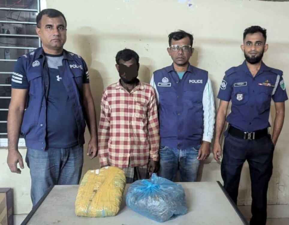 বড়লেখায় ২ কেজি গাঁজাসহ আ’ট’ক ১