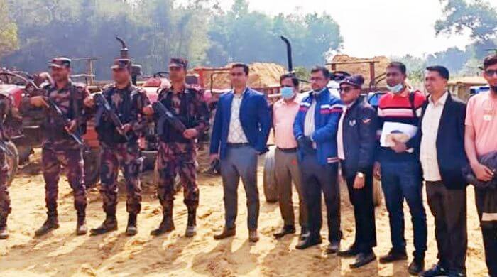 হবিগঞ্জে অবৈধ বালু উত্তোলন  আড়াই লাখ টাকা জরিমানা