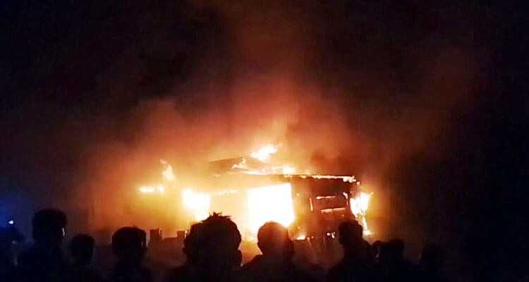 বানিয়াচংয়ে  আগুনে ৯ ব্যবসা প্রতিষ্ঠান পুড়ে ছাই