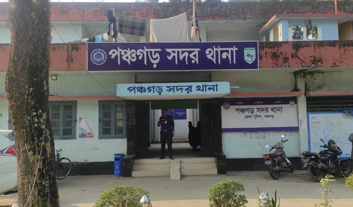 পঞ্চগড়ে নবম শ্রেণির ছাত্রীকে ধর্ষণের অভিযোগ, বিষপানে মৃত্যু; গ্রেপ্তার ২