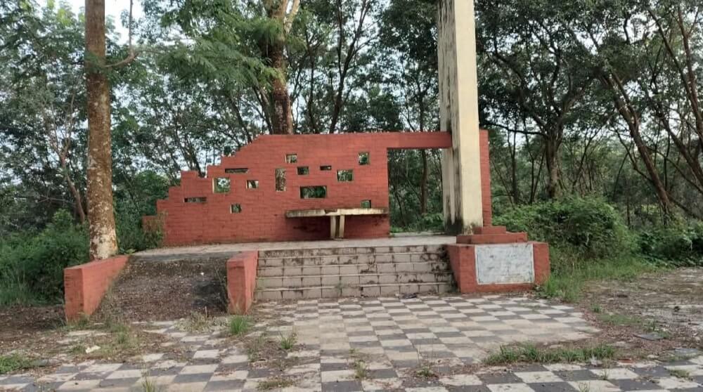 যত্নে-অবহেলায় বাহুবলের ফয়জাবাদ বধ্যভূমি সংস্কার দাবি